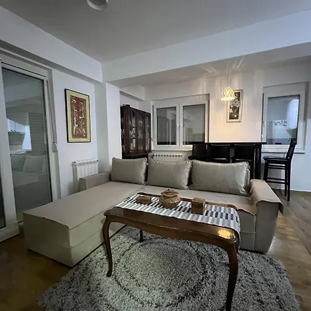 Cozy Near Center Apartment